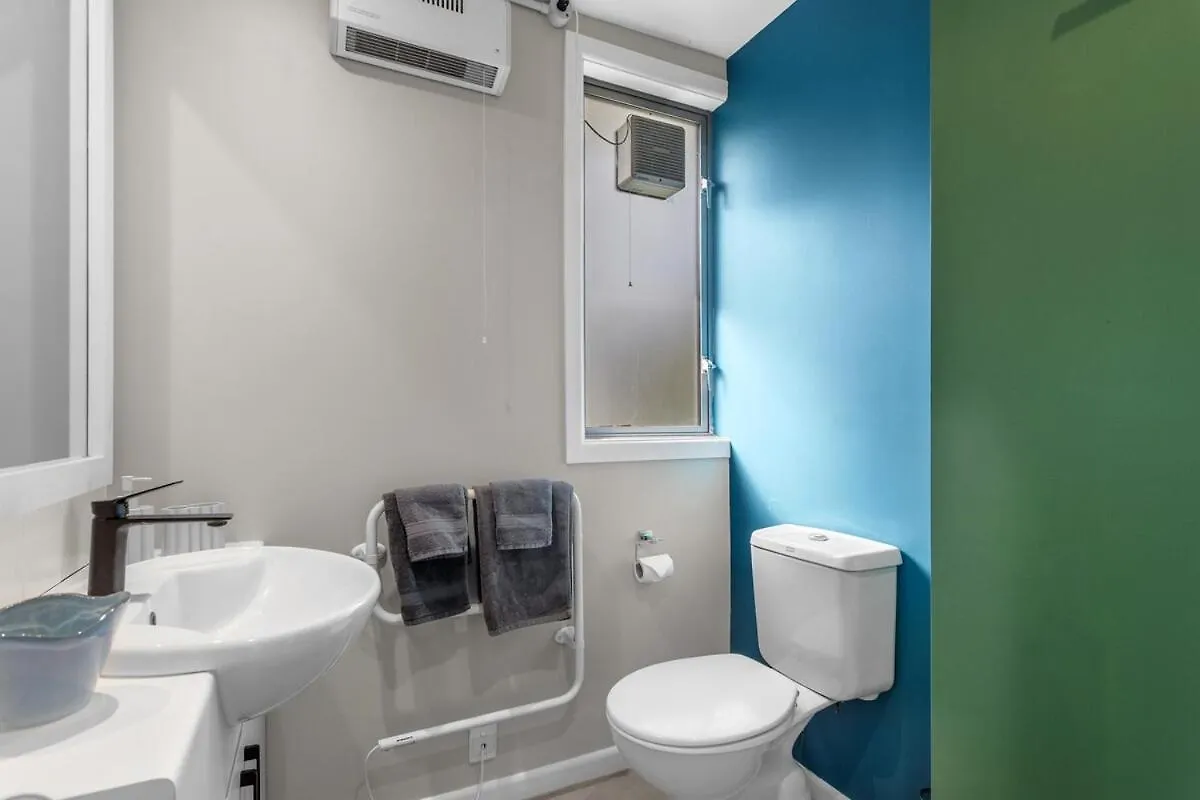 City Living By Riverside Market And The Hospital Christchurch Apartment