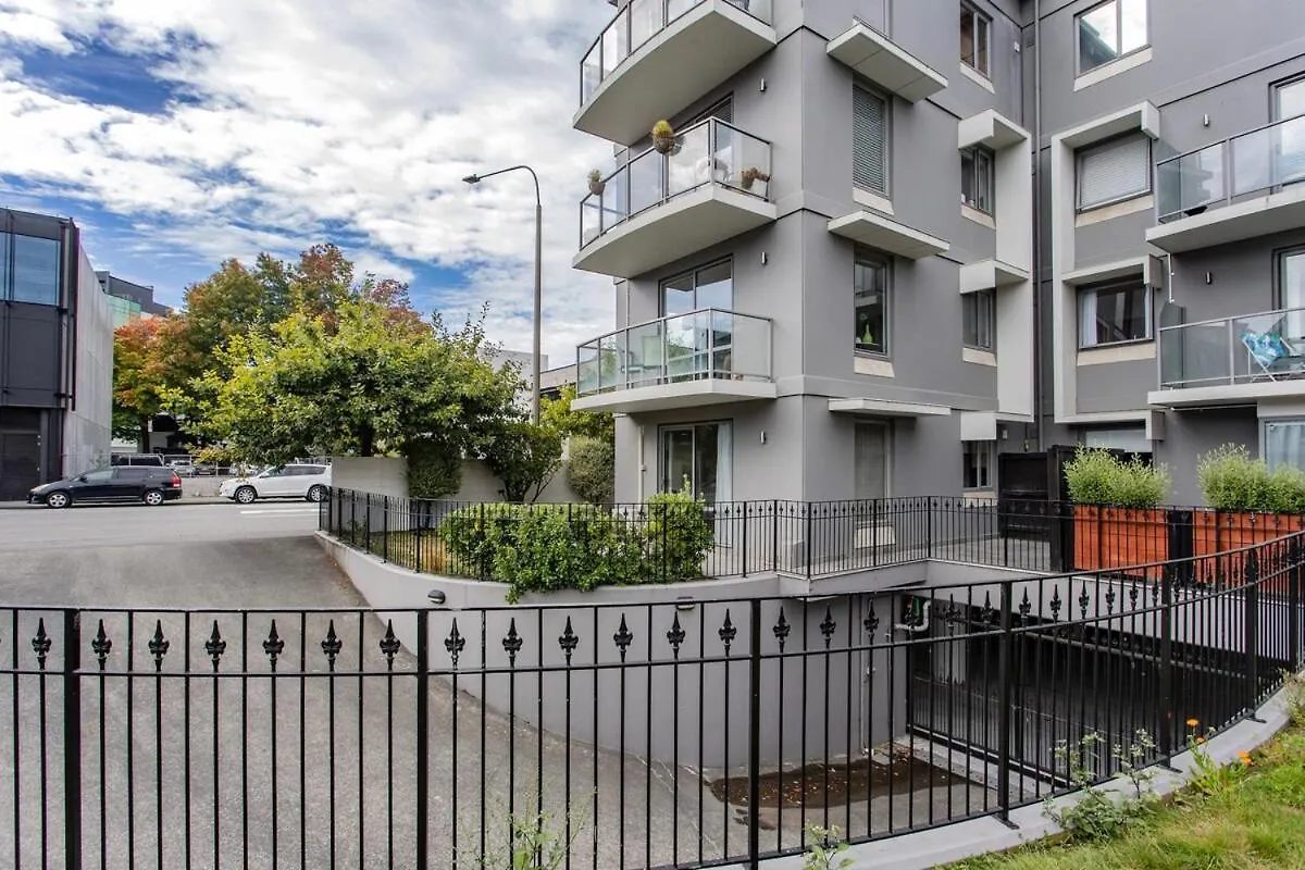 City Living By Riverside Market And The Hospital Christchurch Apartment