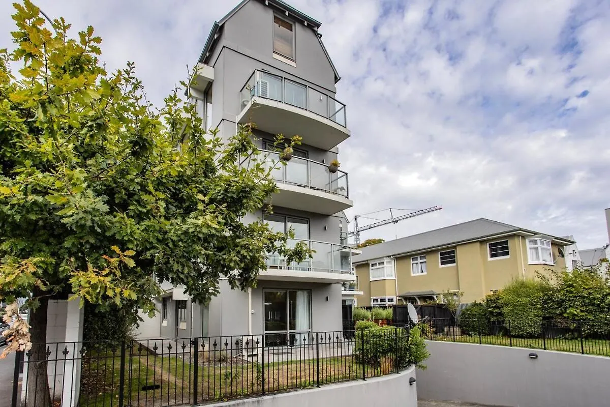 City Living By Riverside Market And The Hospital Christchurch 0*,