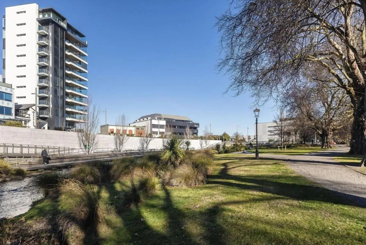 City Living By Riverside Market And The Hospital Christchurch Apartamento